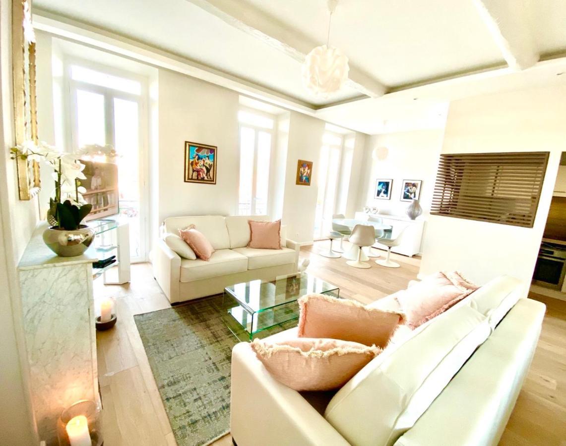 Cannes Vieux Port , true seafront& view, 5G Fibre&BBC Extérieur photo