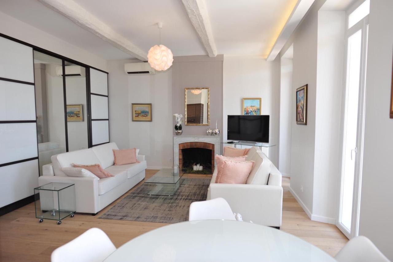 Cannes Vieux Port , true seafront& view, 5G Fibre&BBC Extérieur photo