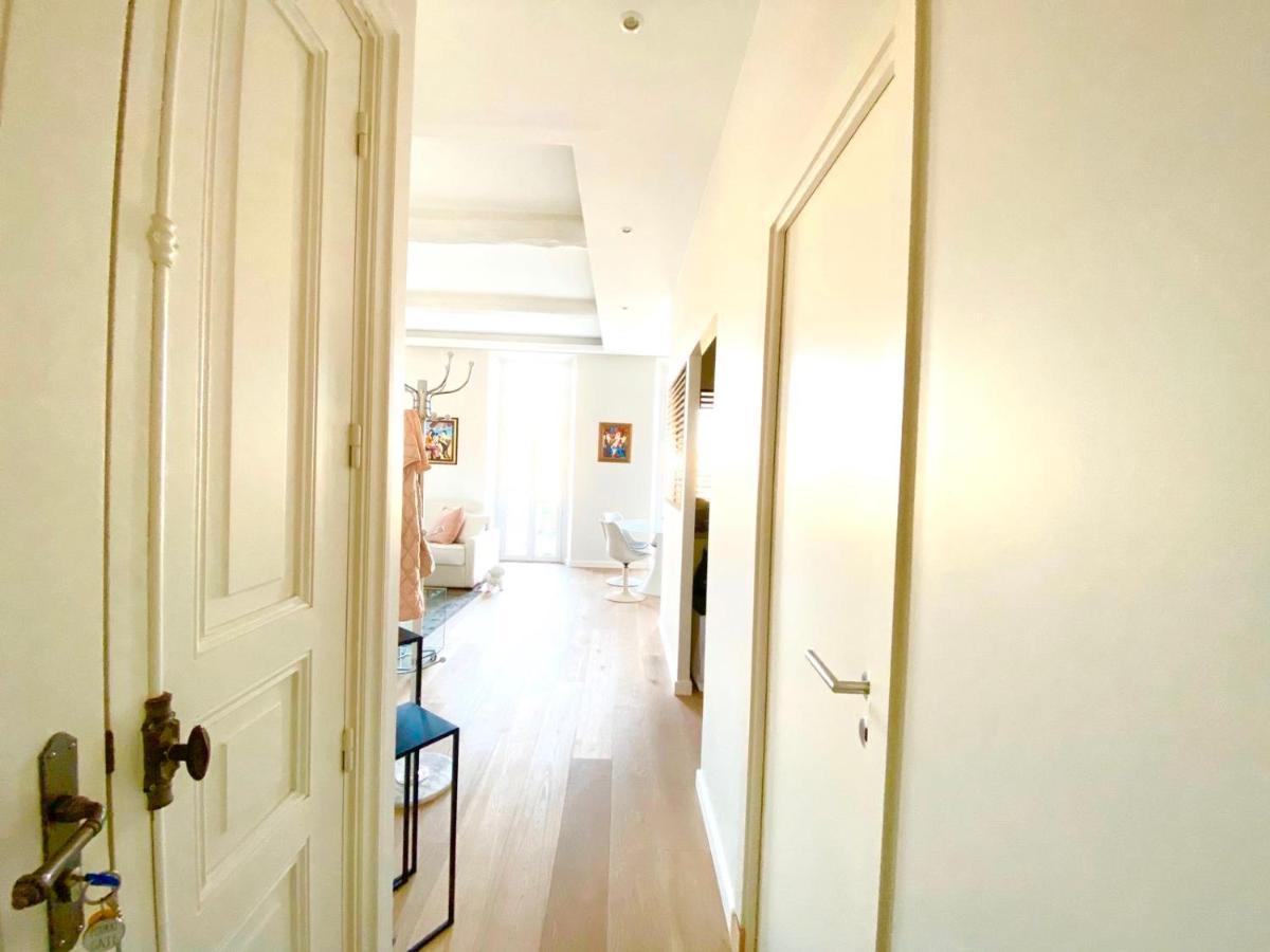 Cannes Vieux Port , true seafront& view, 5G Fibre&BBC Extérieur photo