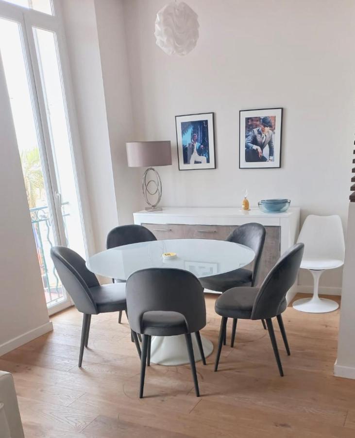 Cannes Vieux Port , true seafront& view, 5G Fibre&BBC Extérieur photo